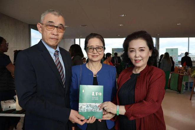 中国展台明星荟萃:2024年国际茶日活动亮相教科文总部(图4) 中国展台明星荟萃:2024年国际茶日活动亮相教科文总部(图4)